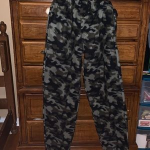 Men’s camo pajama pants/sleepwear